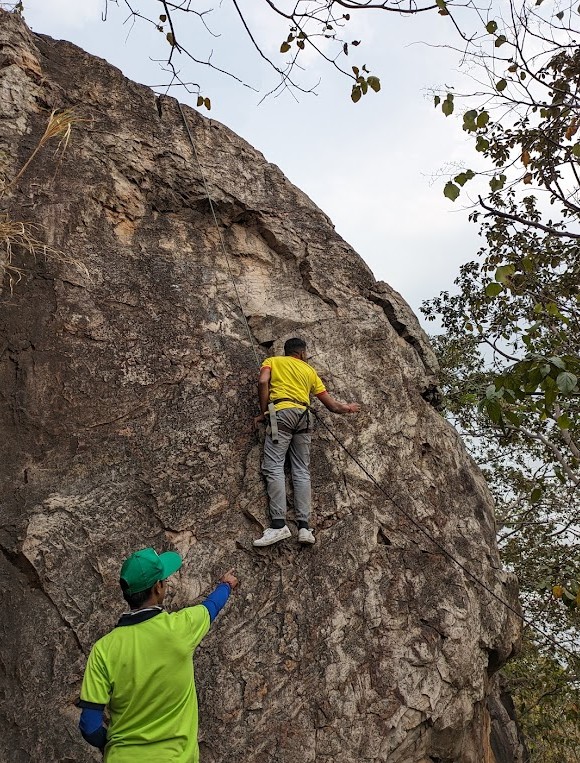 Traverse Climbing